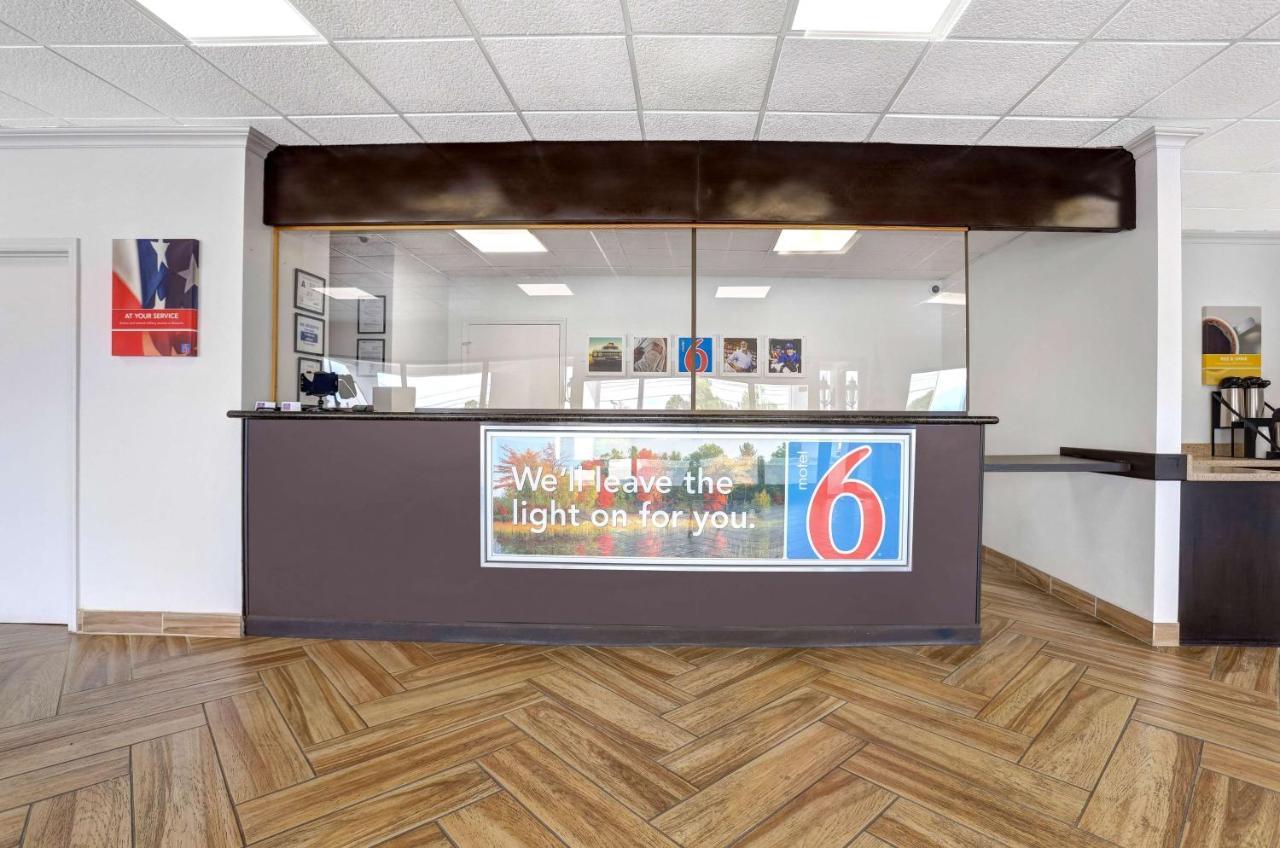 Motel 6-Jacksonville, Nc Eksteriør billede