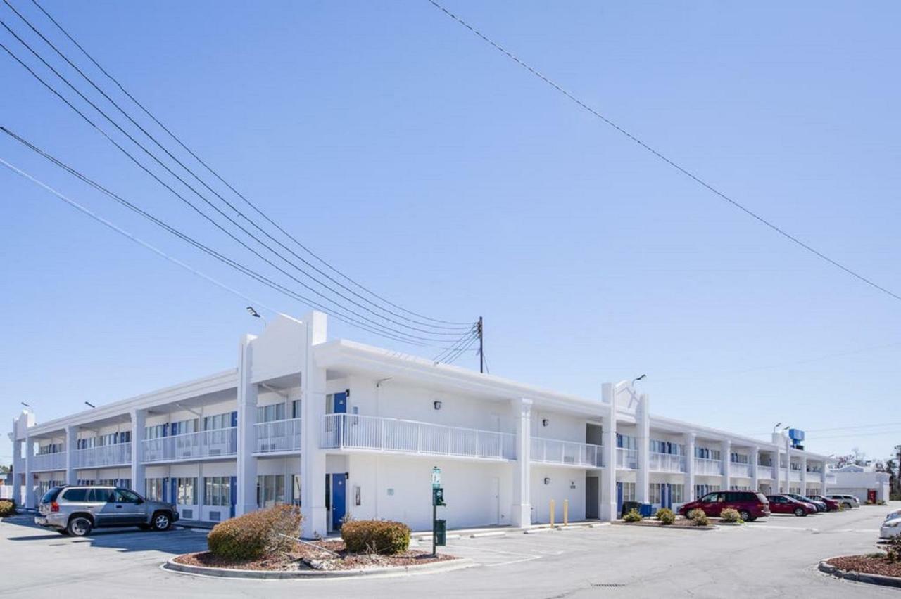 Motel 6-Jacksonville, Nc Eksteriør billede